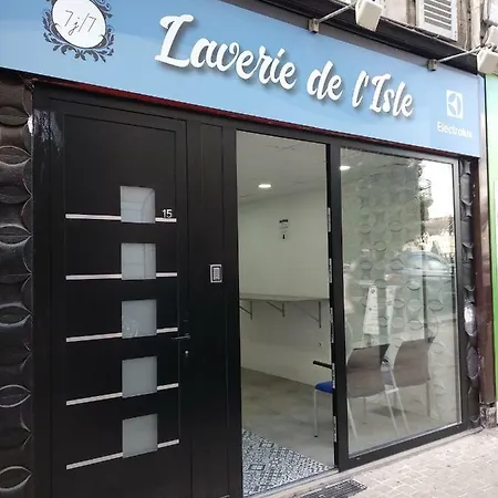 Апартаменты De L'isle Centre-ville - Wifi Fibre - Netflix, Disney, Amazon - Sejours Pro